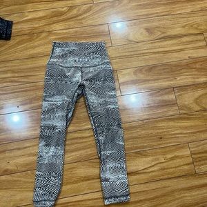 Lululemon leggings